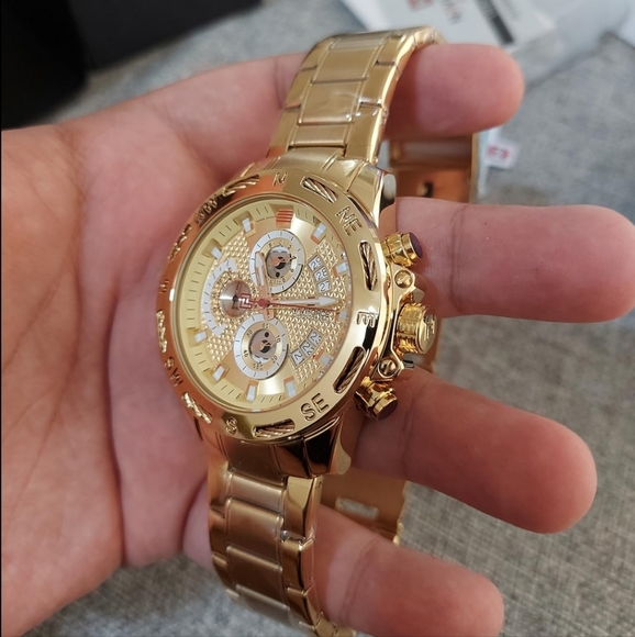 naviforce gold quartz chronograph - Picture 2 of 6